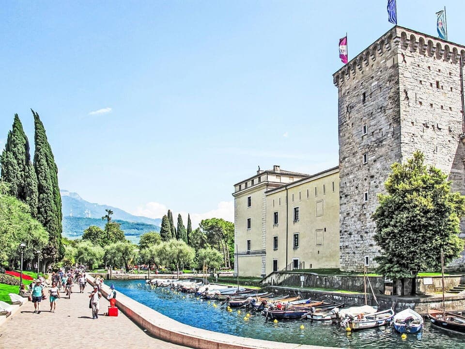 Water, Watercourse, Waterway, Channel, Bank, Lake, Tourist Attraction, River, Canal, Castle