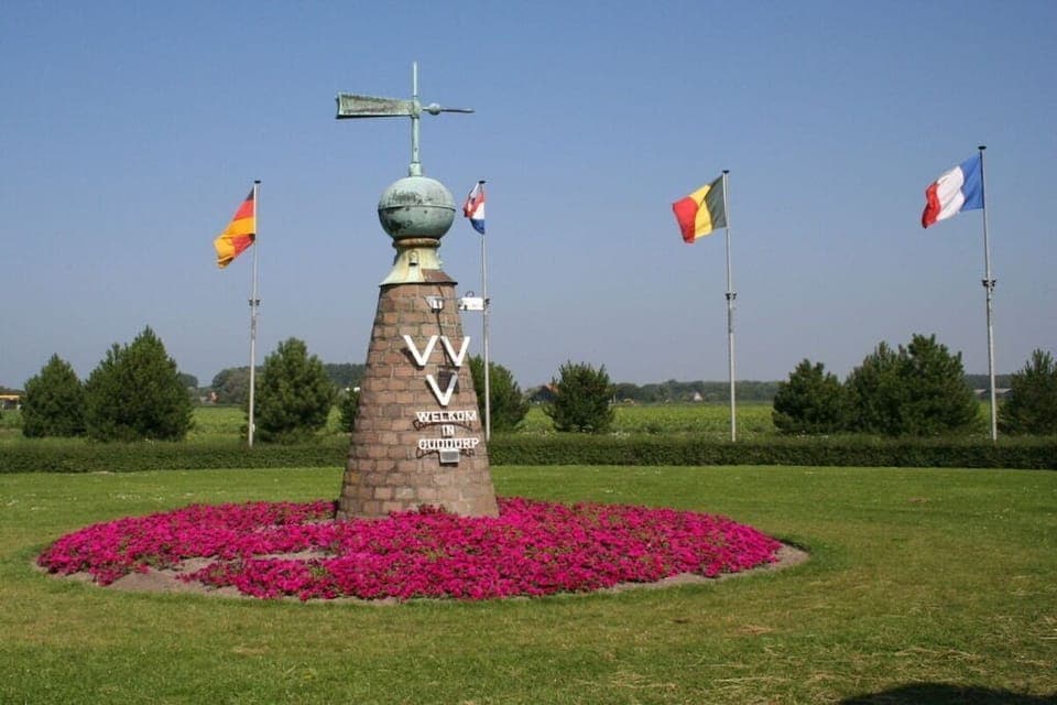 Surroundings [summer] (1-5 km)