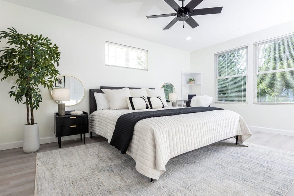 [Master Bedroom] - Plush Hybrid Mattresses w/ Hotel Collection Pillows, Hotel Luxury, Extra Soft, Cooling Sheets in all bedrooms.