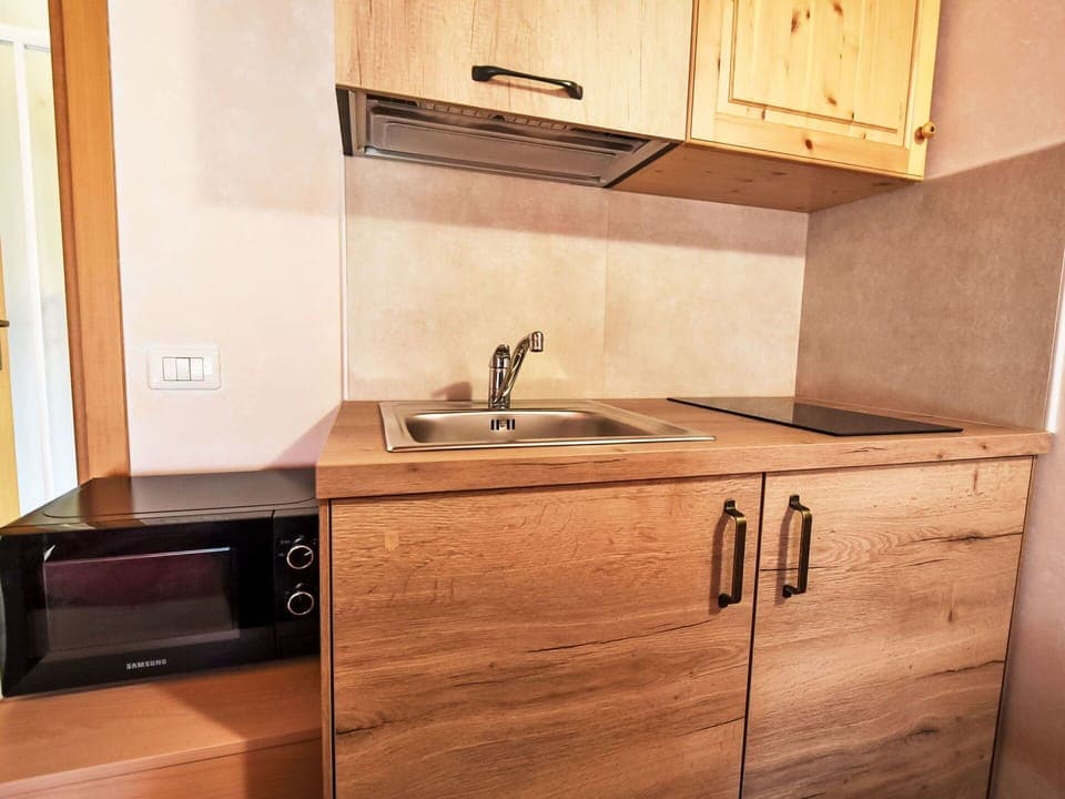 Mountainous Landforms, House, Hill, Mountain, Mountain Range, Cottage, Rural Area, Home, Valley