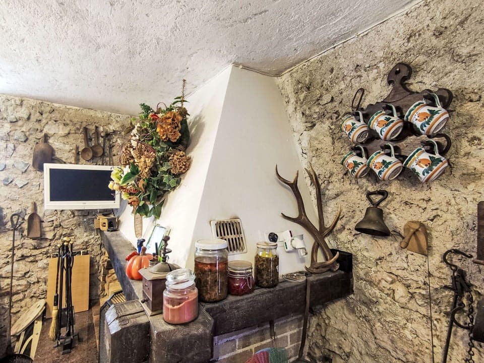 Lighting, Interior Design, Natural Material, Houseplant, Shelf, Shelving, Wood Stain, Picture Frame, Light Fixture, Still Life Photography