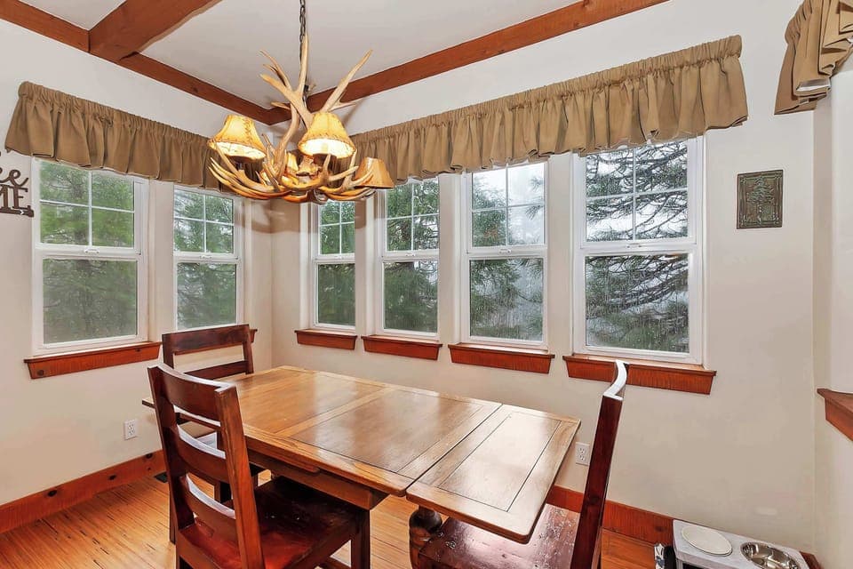 Additional dining table with seating for 4 