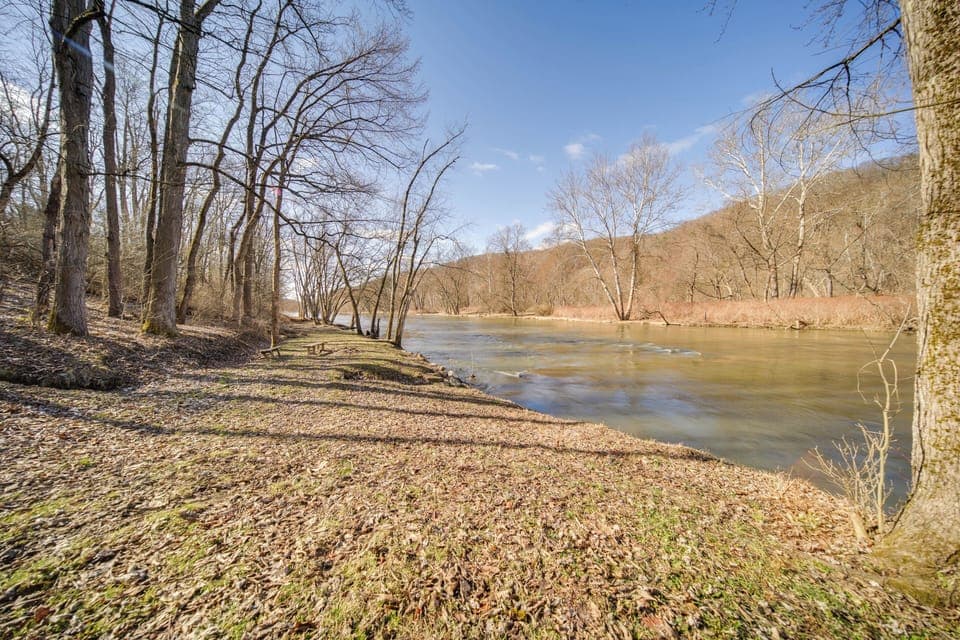 Riverfront Area | Fire Pit