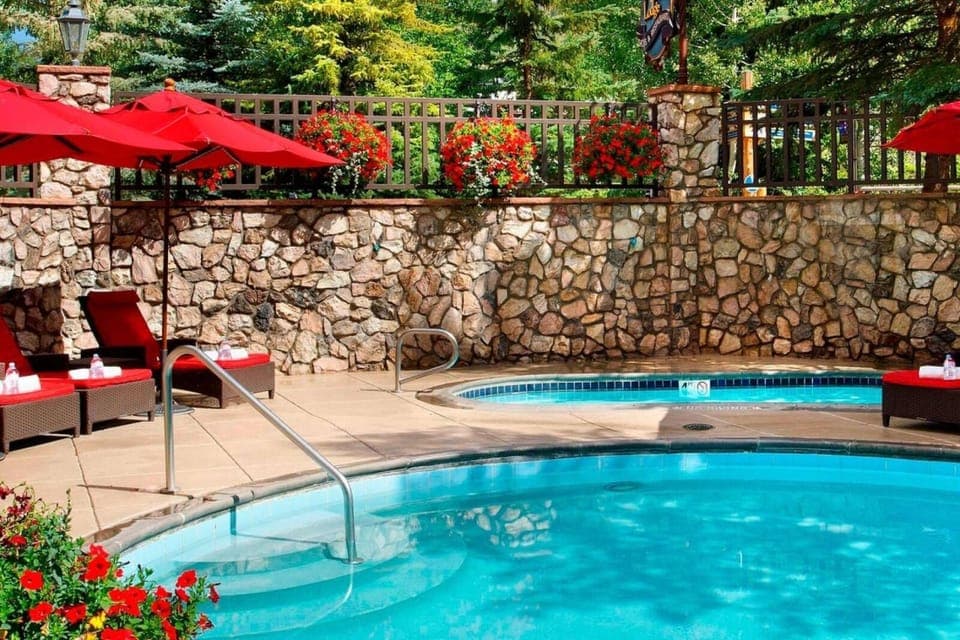 Steam Room, Sauna, Hot Tub, Heated Pool, Cabanas