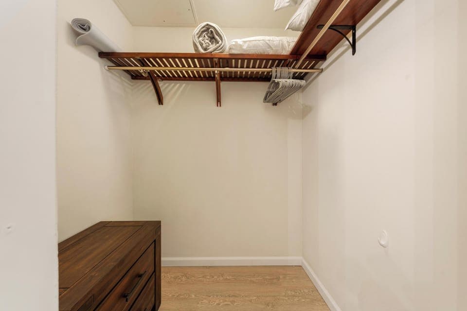 Walk in closet