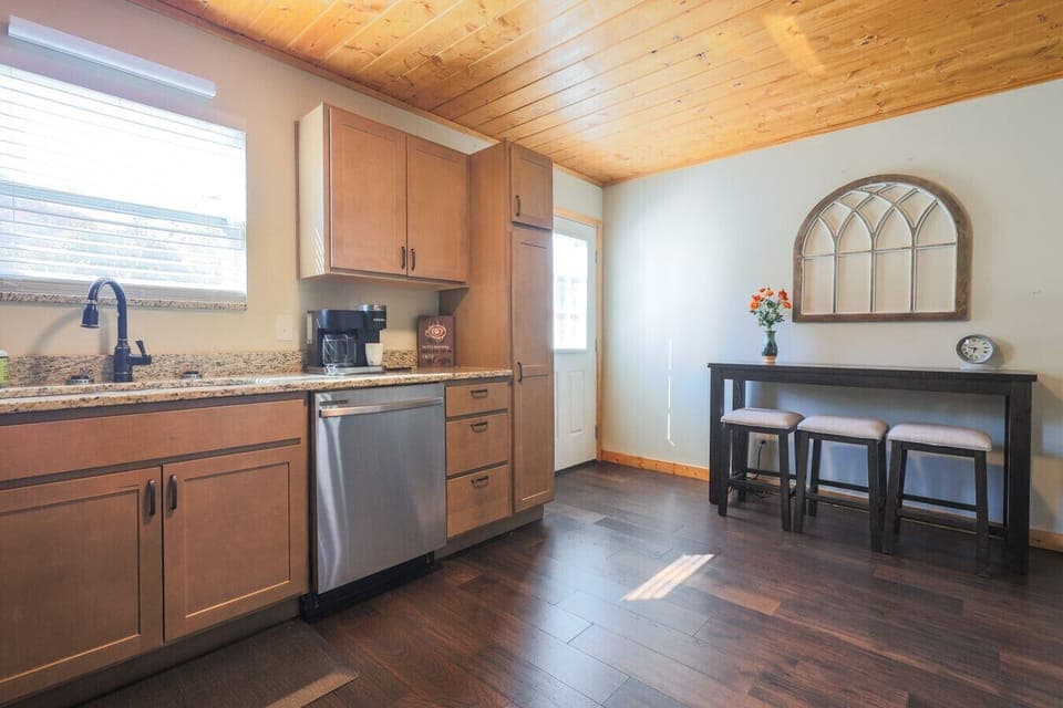 Unit 3- Dining Area
