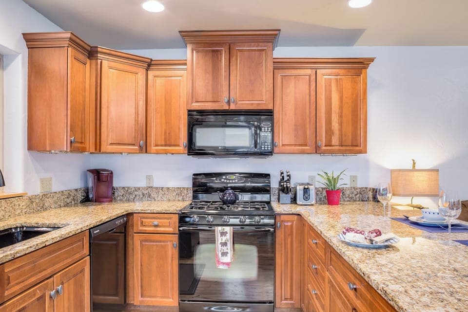 4-Burner Gas Range | Main Level