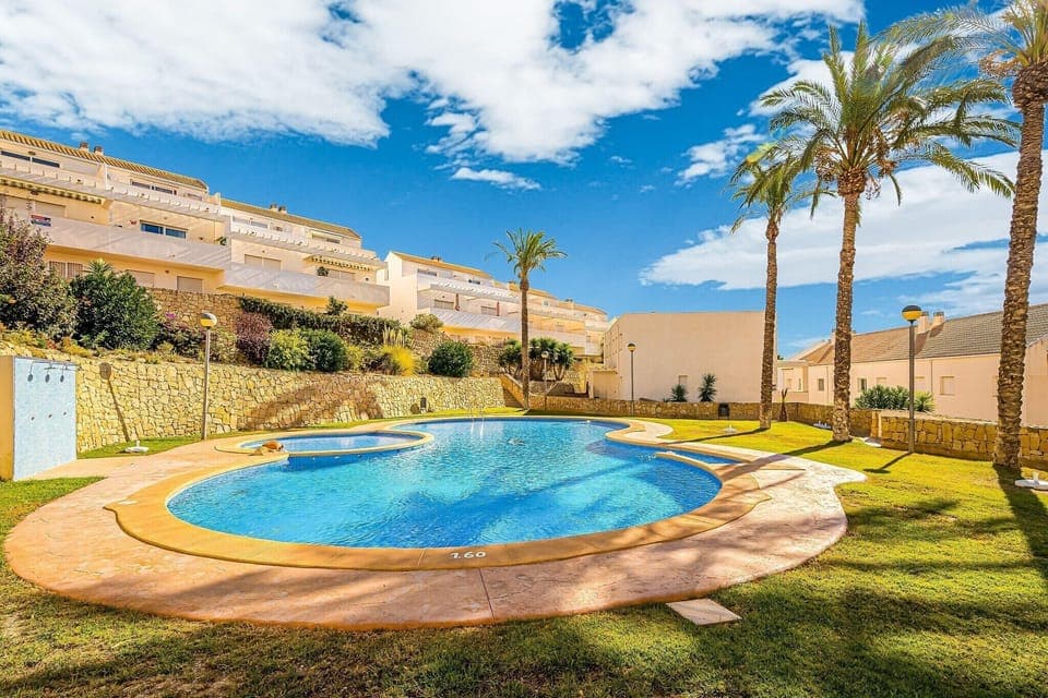 Holiday Home Swimming Pool