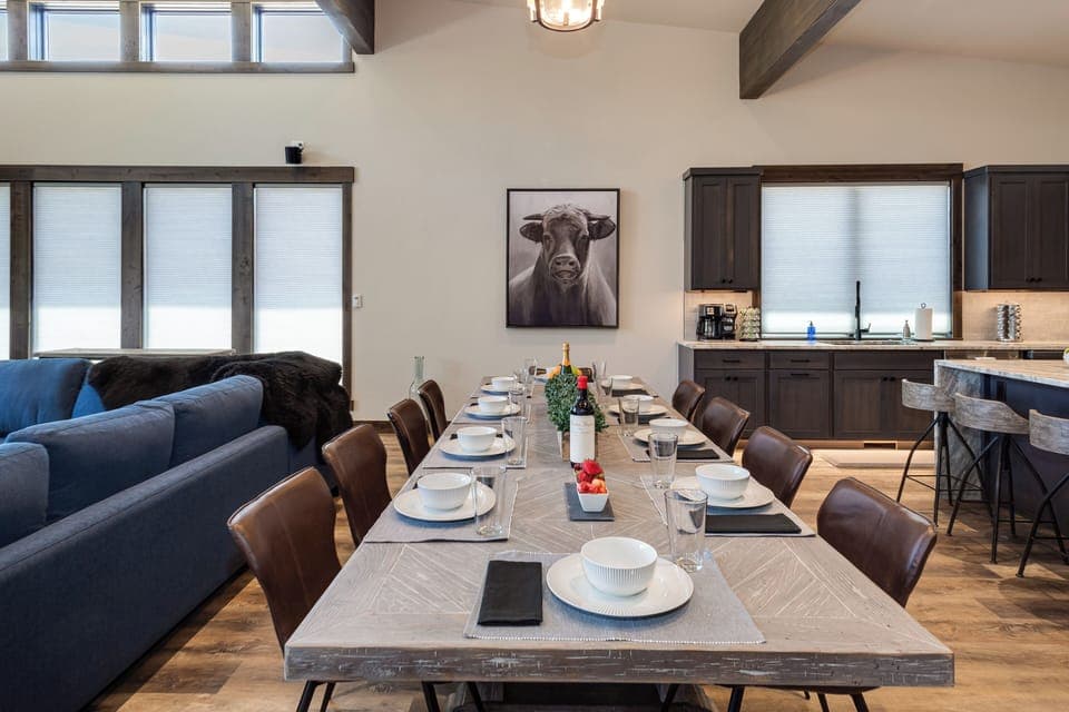 Plenty of seating for a large group in amazing home | Upper Level