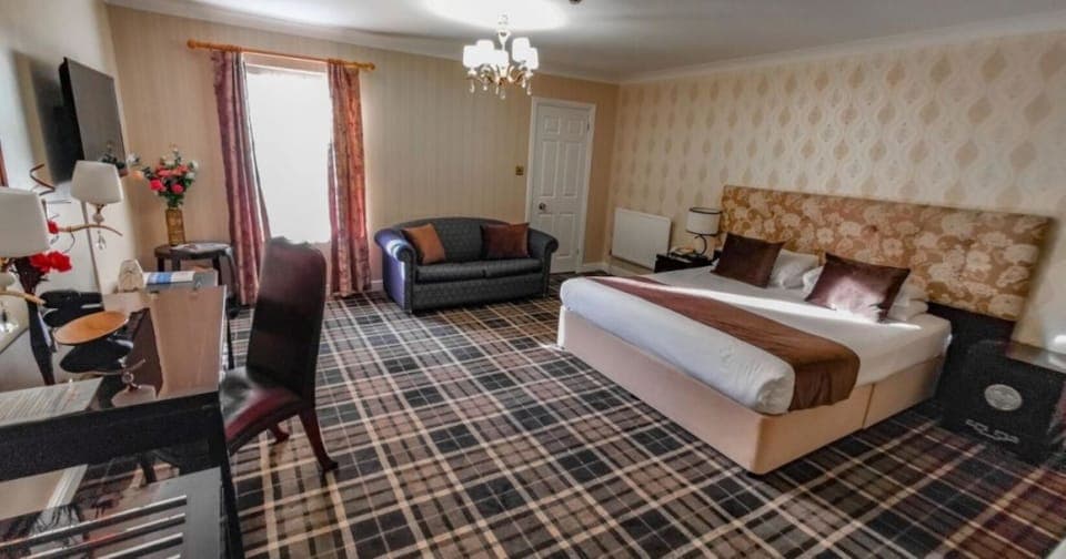 Unit with 1 King bed