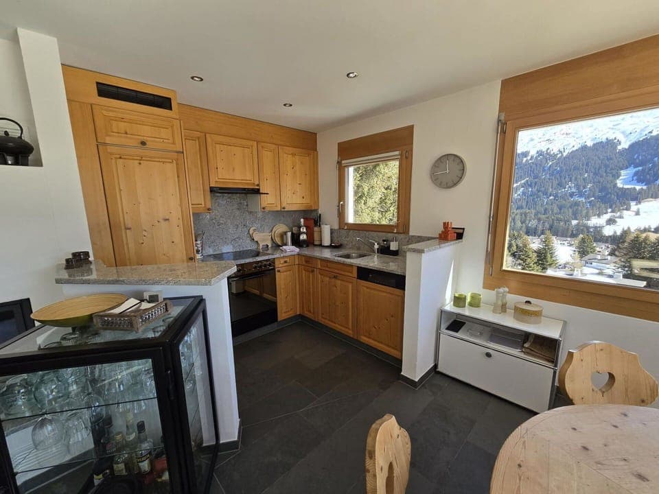 Wood, Kitchen, Countertop, Furniture, Cabinetry, Kitchen Appliance, Interior Design, Major Appliance, Drawer, Room