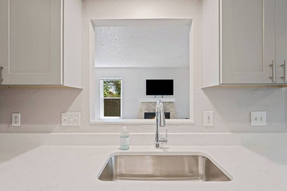 Sink serving area