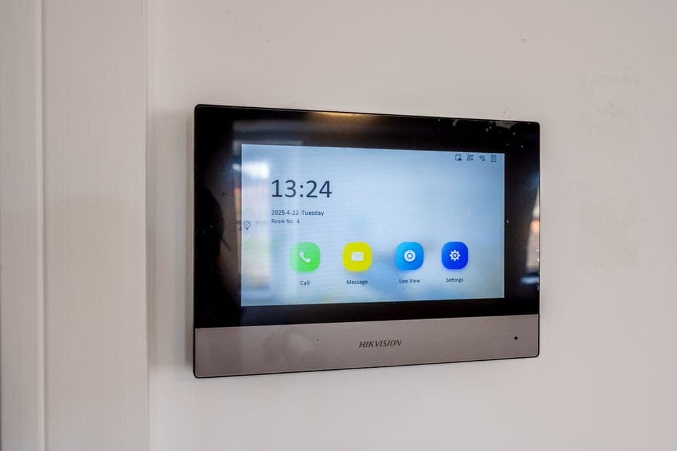 Flat 7C - Crown Street - Living Room Details