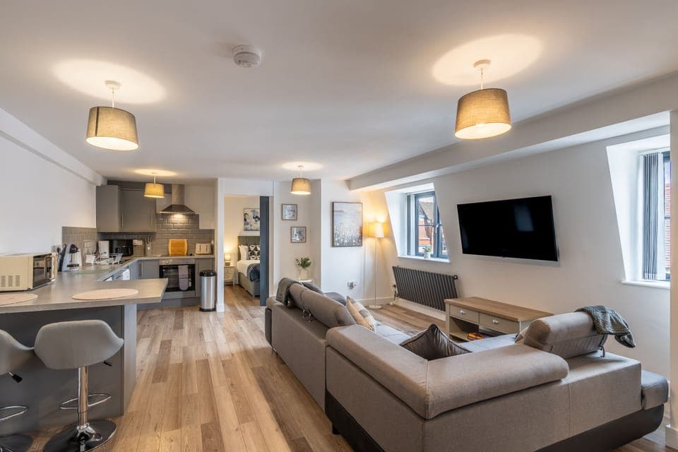 Flat 7C - Crown Street - Living Room