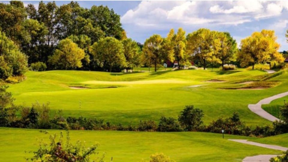 Aberdeen is an 18-hole championship course that is a short drive away