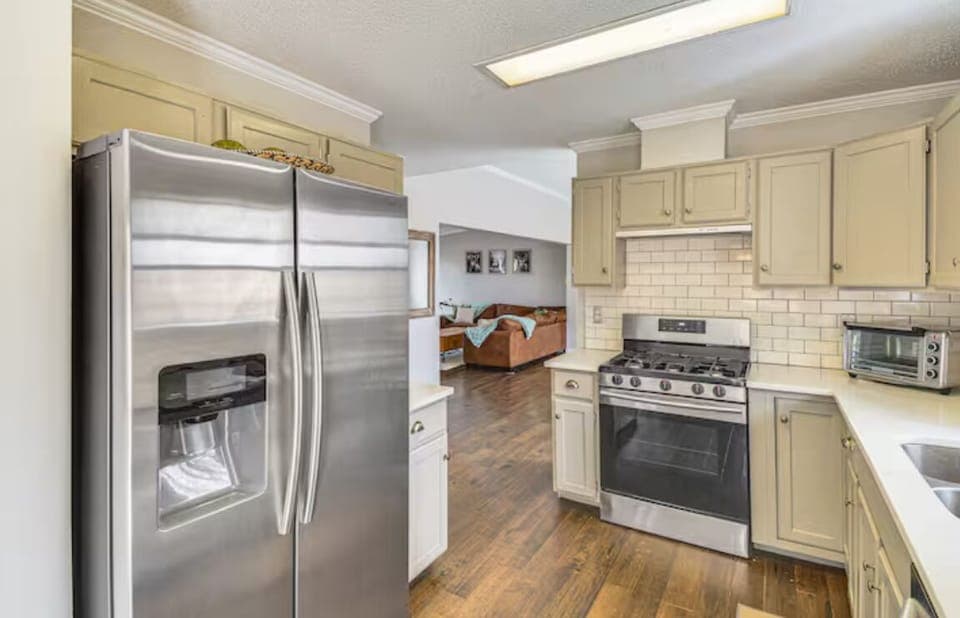 Fully stocked kitchen! With a big pantry. 