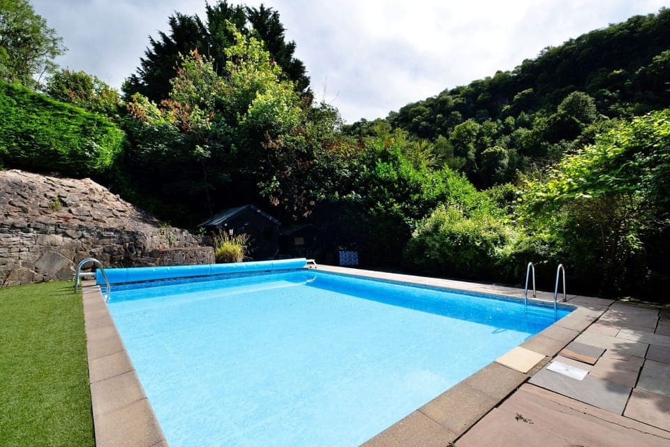 Holiday Home Swimming Pool