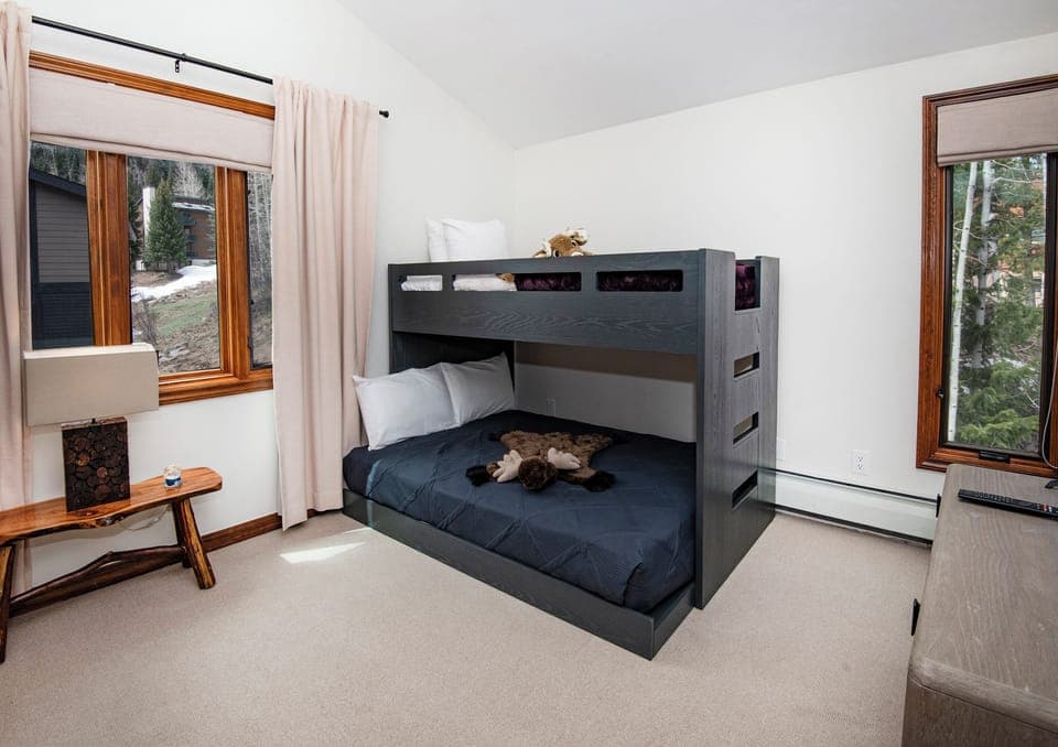 Bunkbed Room