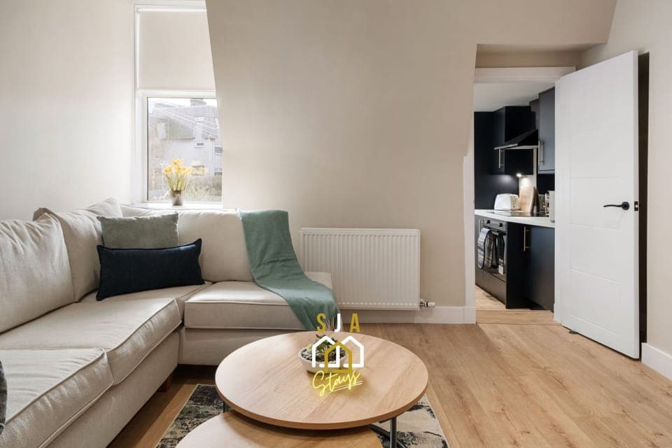 Living Room / Lounge