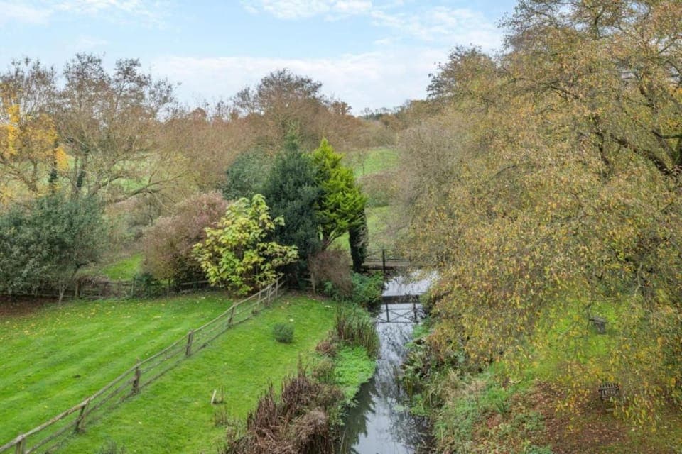 Region [summer] (>5 km)