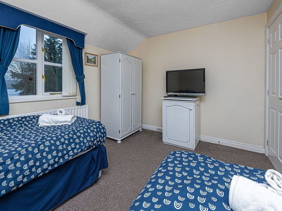 Home, Bed, Bedroom, Bedding, Bed Frame, Bed Sheet, Hotel, Lamp, Curtain