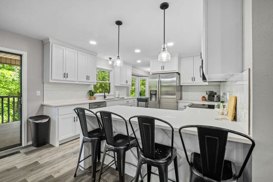 Seating for 4 at the bar!