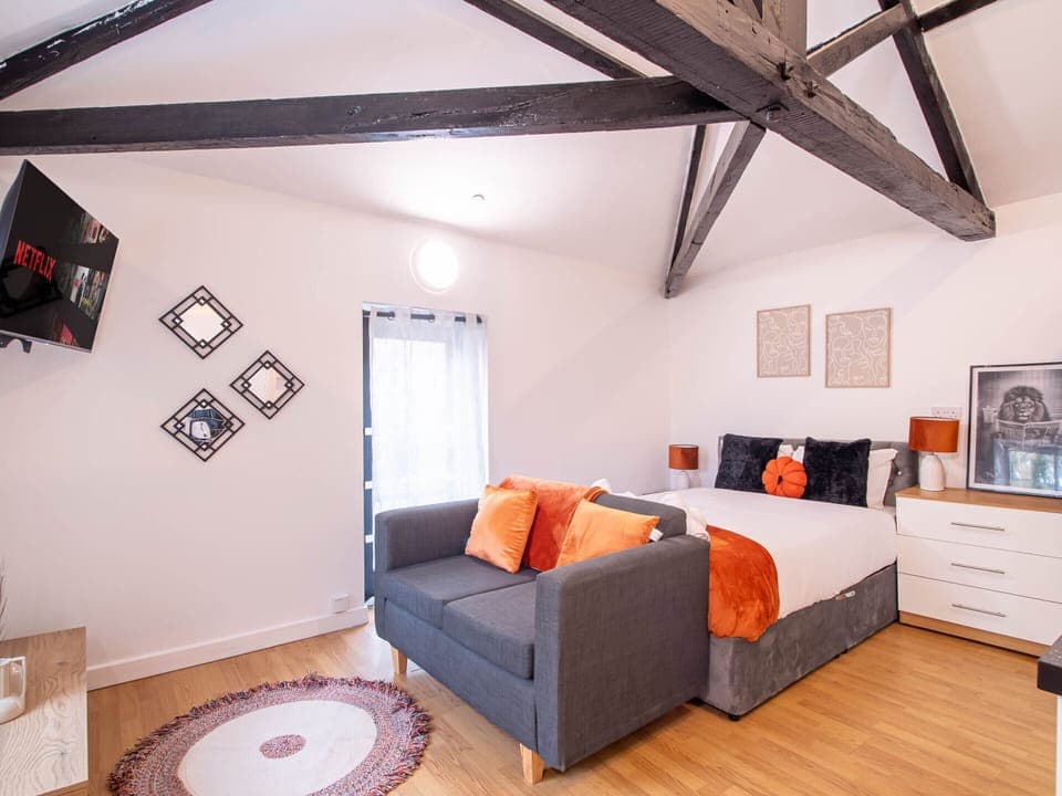 Living Room / Lounge