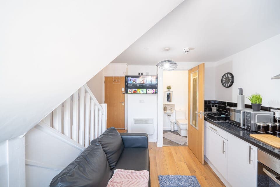 Living Room / Lounge