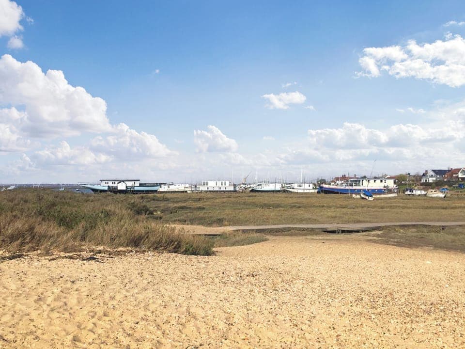 Surrounding area | Island Cottage, Mersea Island