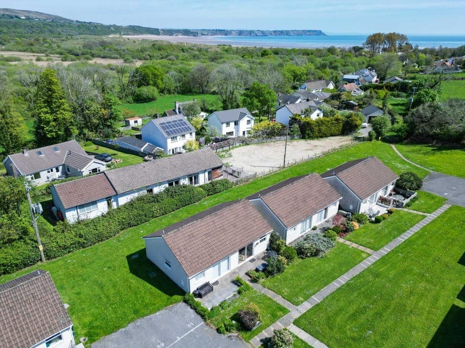 Bayview 72 - 2 Bedroom Chalet - Bayview Oxwich (7120)