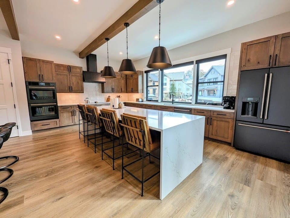 Barstool seating to keep the chef company