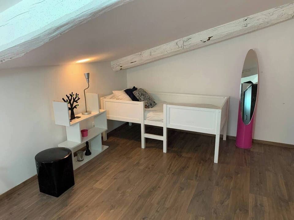 Junior Single Bedroom 4