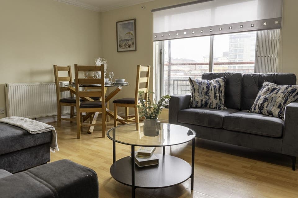 Living Room / Lounge