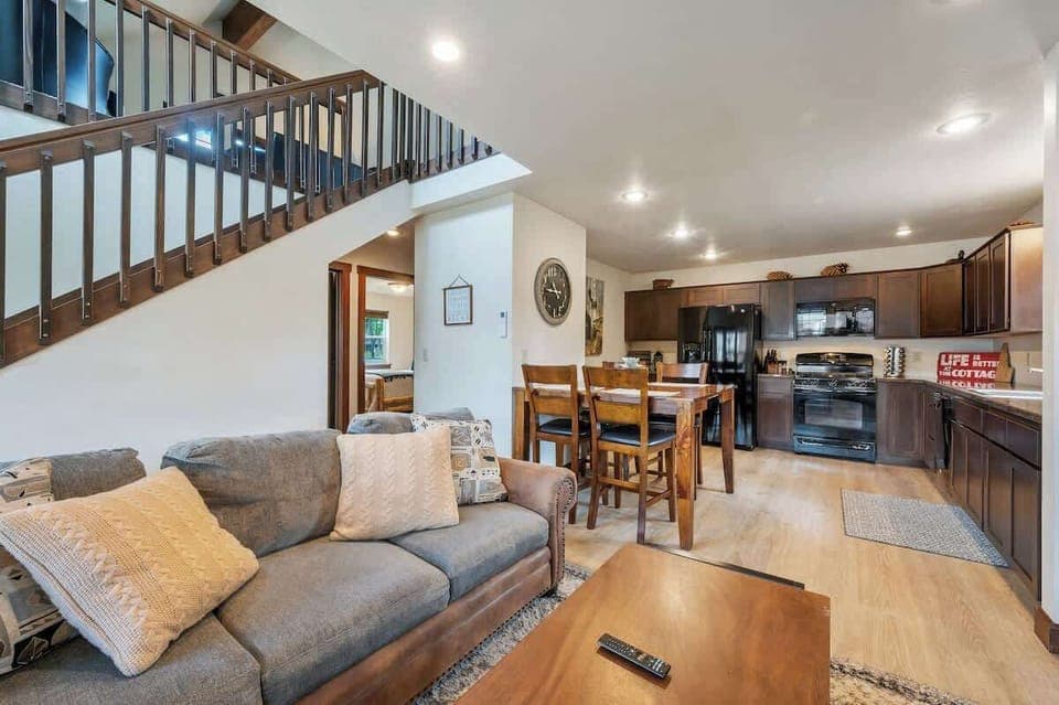 Living room looking into the bedrooms and kitchen 