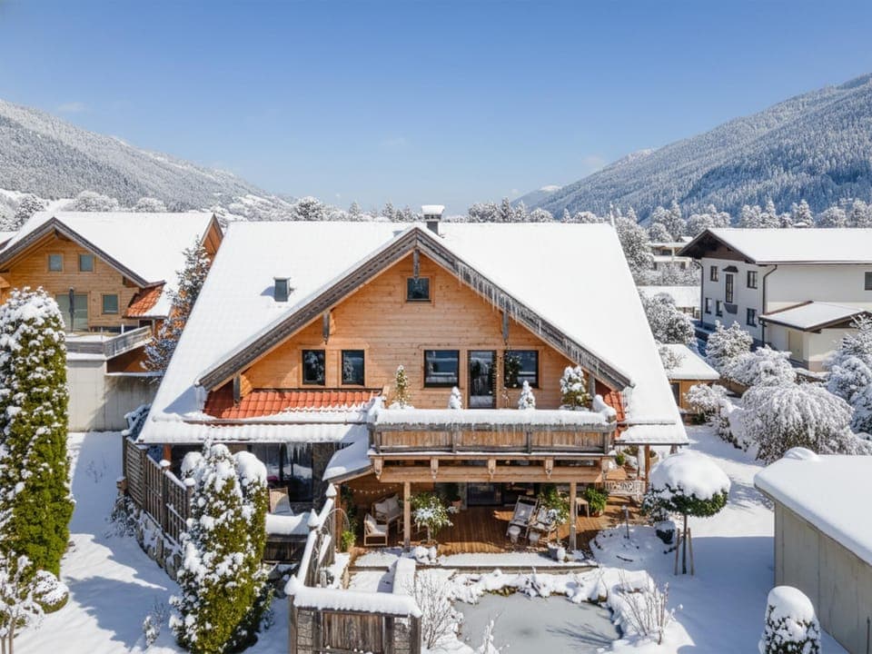 Holiday Home Exterior [winter]