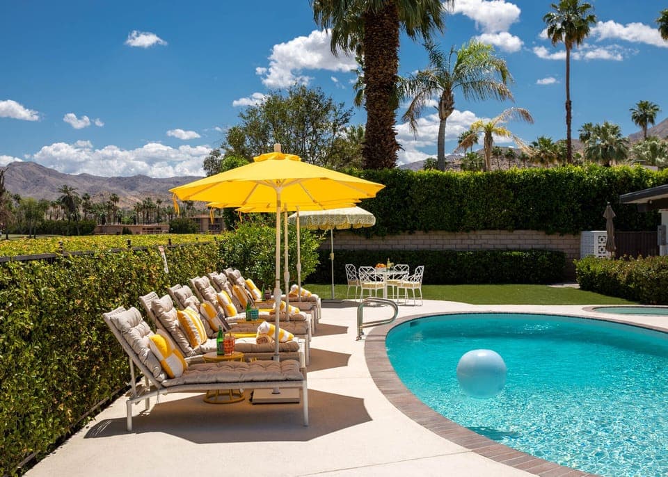 Saltwater pool & spa. Approximately 16’x35’x8′ deep. Plenty of lounge seating