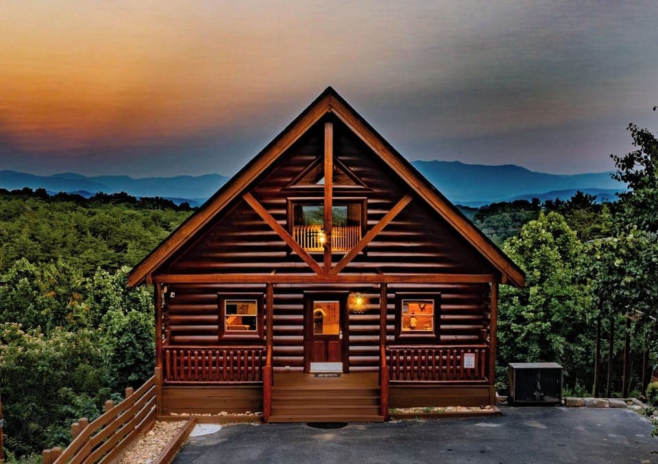 Bright sunsets & tranquil vibes. Your perfect home away from home.