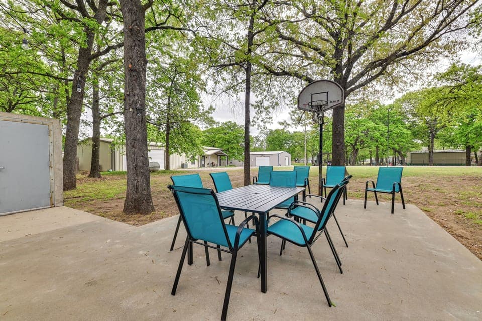 Kingston Vacation Rental | 3BR | 2BA | 4 Steps to Enter | 1,500 Sq Ft