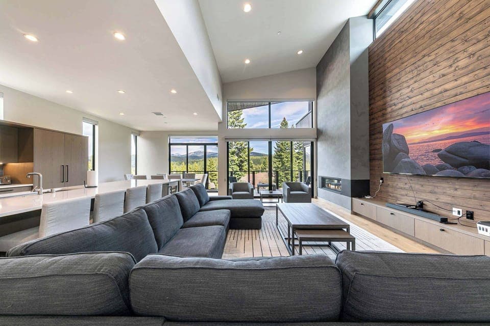 7470 Larkspur Ln Truckee CA-print-022-039-Interior-3317x2213-300dpi