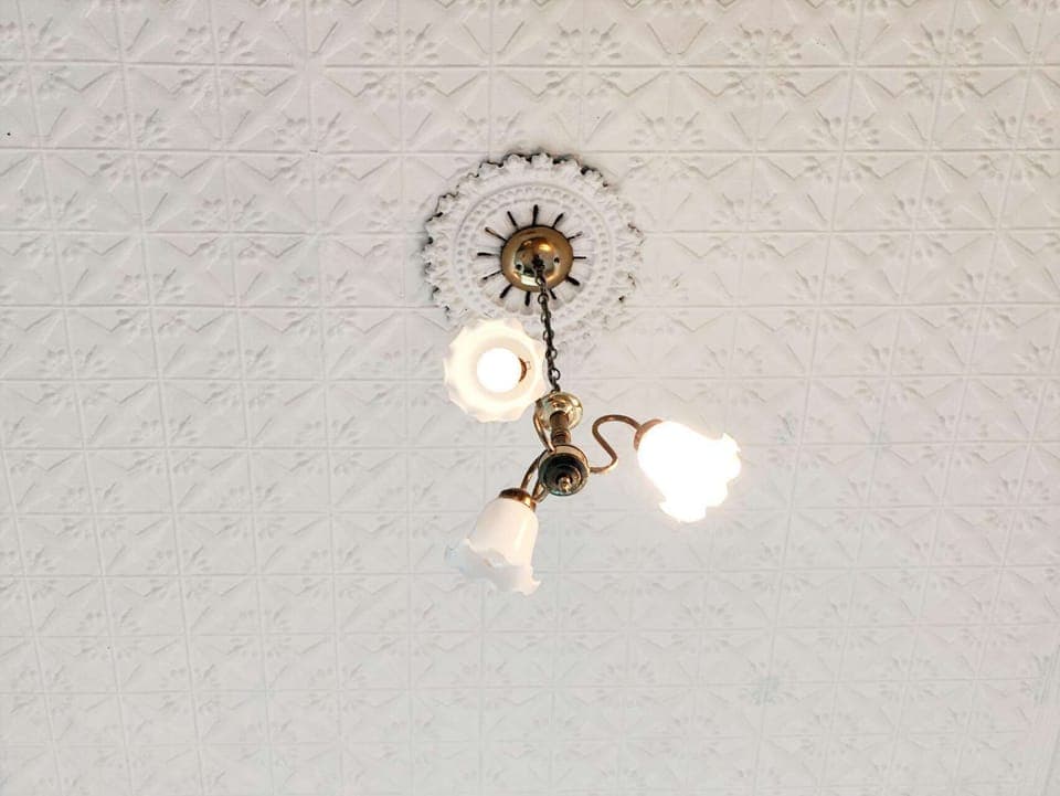 11ft moulded tin ceiling in bedroom 3