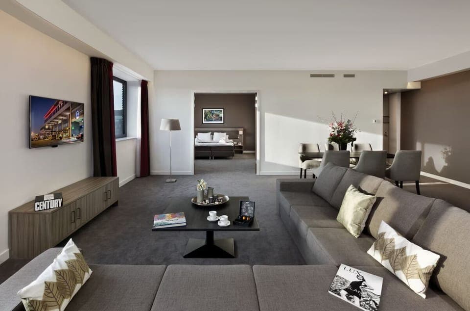 Comfortable Unit with King size bed