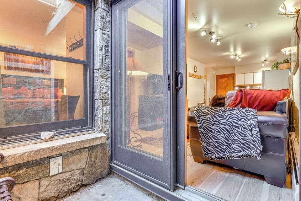 Private Patio | 1 Step to Enter