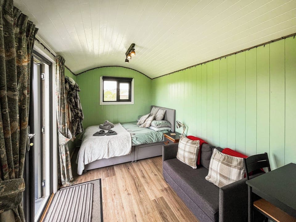 Open plan living space | Cwtch Winnie - Pen Cefn Farm, Abergele