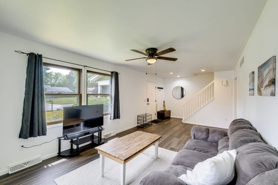 Ashland Vacation Rental | 1BR | 1.5BA | 1,200 Sq Ft | 3 Steps to Enter