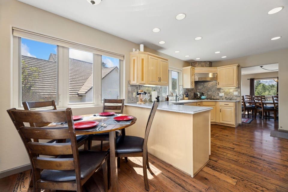 Breakfast Nook