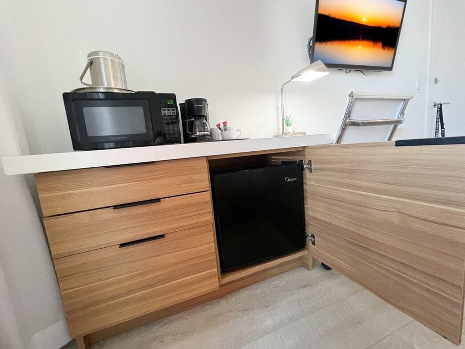 Amenities and workspace studio