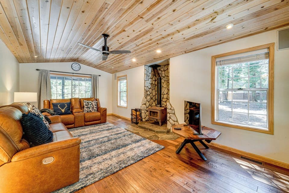 Truckee Vacation Rental | 3BR | 2.5BA | Stairs Required | 1,650 Sq Ft
