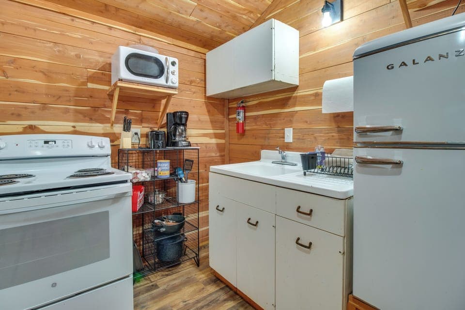 Kitchenette | Toaster