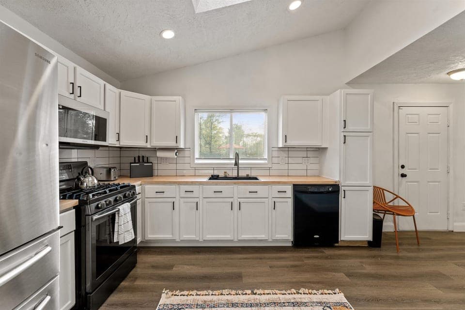Spacious kitchen