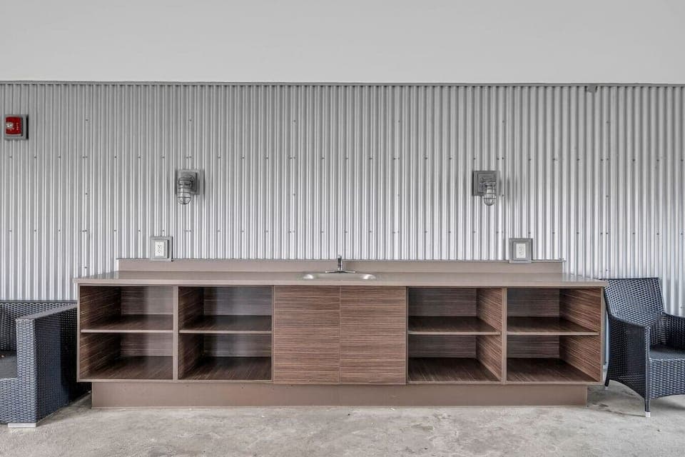 A sophisticated design that is gender-neutral so everyone can enjoy the living space throughout the day.